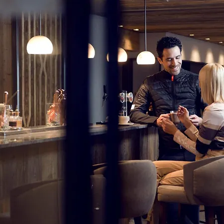 Antares Ursa 202 - Luxury Inski Out Apartment *